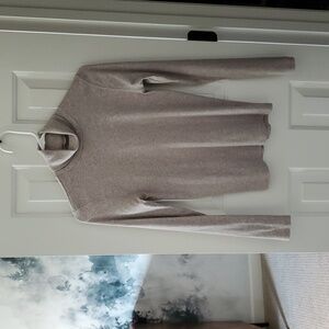 .. Everlane The Luxe Ribbed Turtleneck (M)